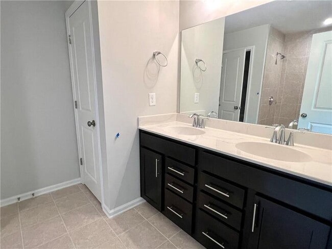 Building Photo - 5869 Wheeler Ridge Rd