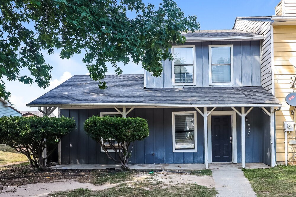 Foto principal - 8272 Canyon Forge Dr