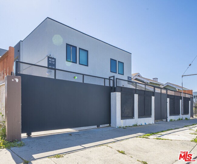 Building Photo - 4112 1/2 Normandie Ave
