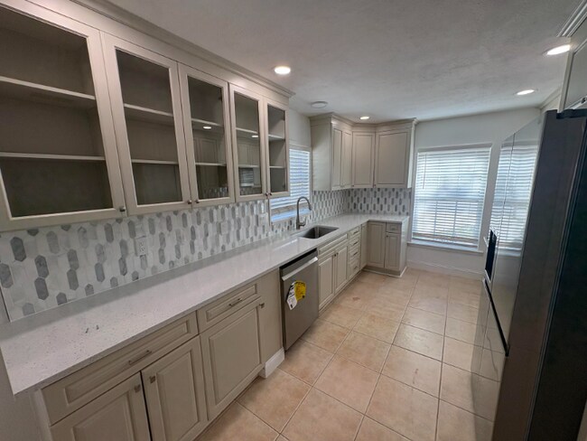 Foto del edificio - 2301 S San Jose Cir