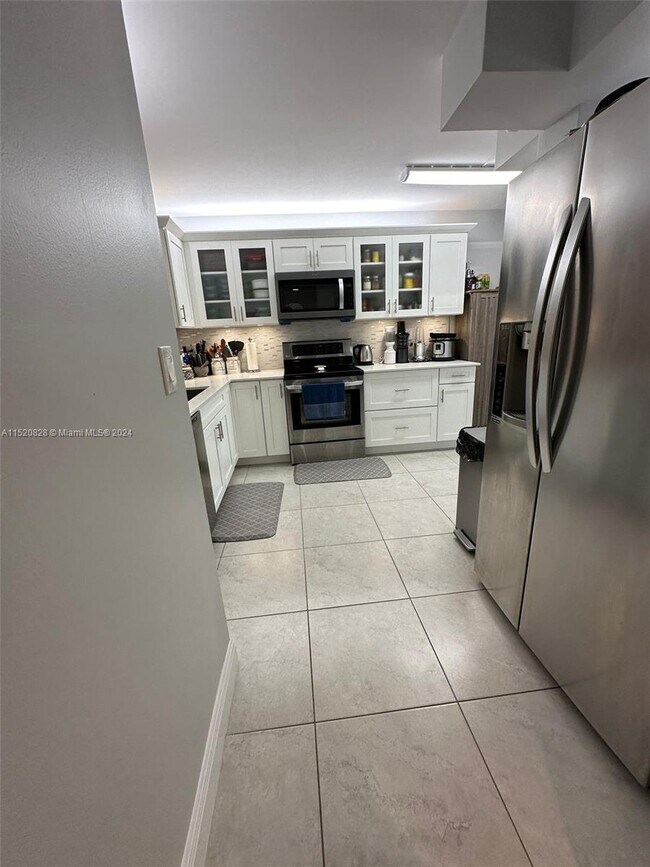 Foto del edificio - 140 SW 96th Terrace