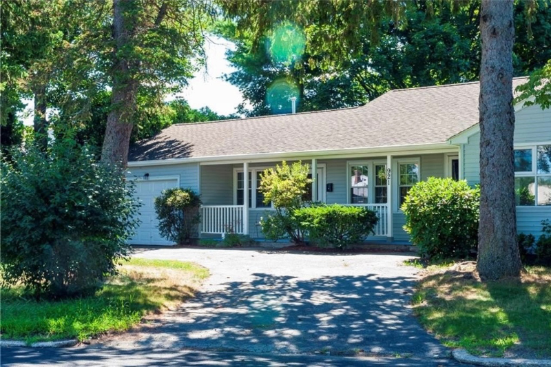 Primary Photo - 921 Cottage St.