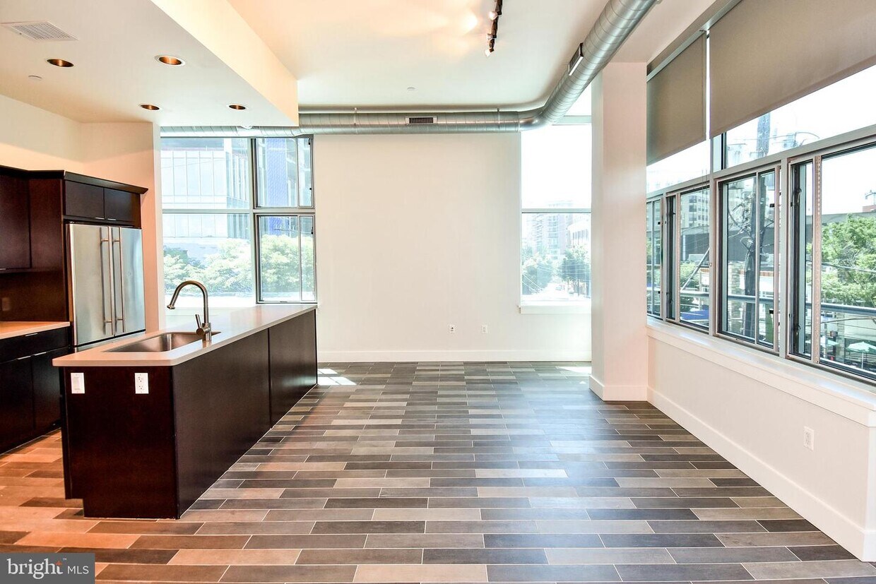 7809 Woodmont Ave Unit 3A, Bethesda, MD 20814 Apartment for Rent in