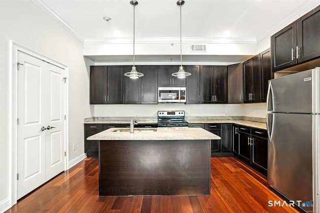 Foto del edificio - 142 East Ave