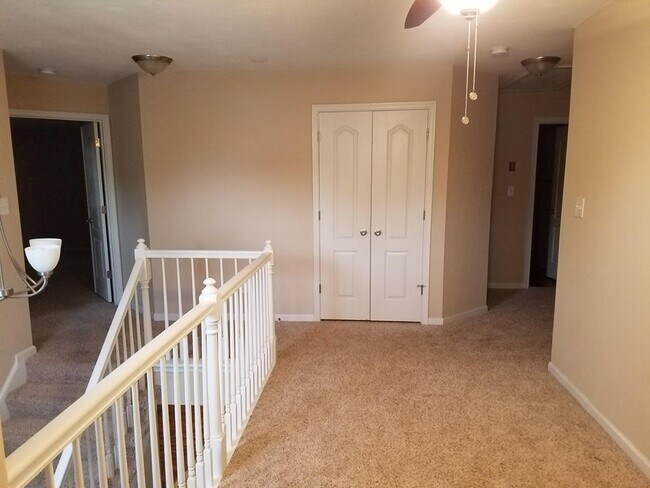 Building Photo - Gorgeous two-story four-bedroom home in Po...