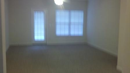 Building Photo - 141 Pineshadow Dr