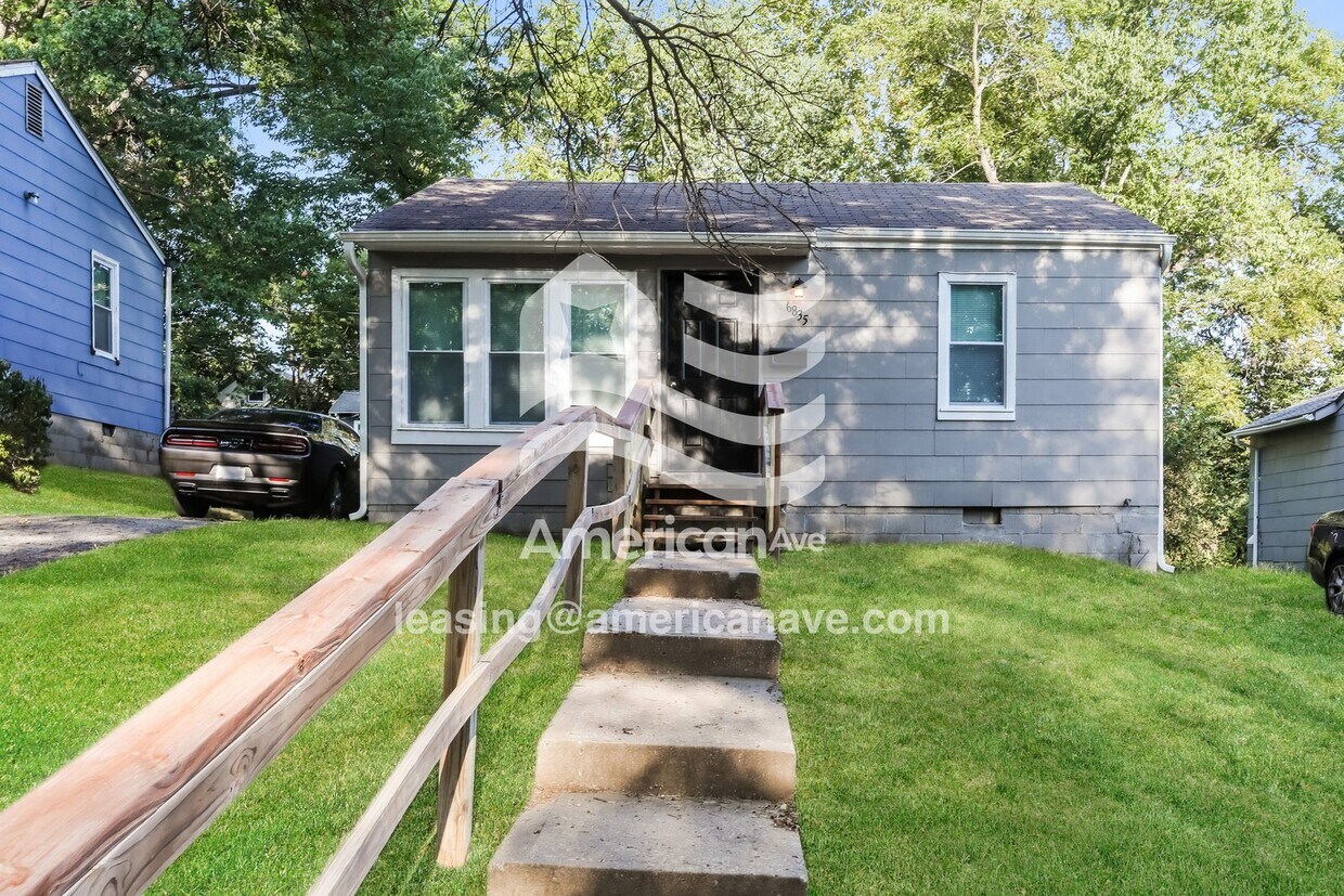 Foto principal - 6835 Askew Ave