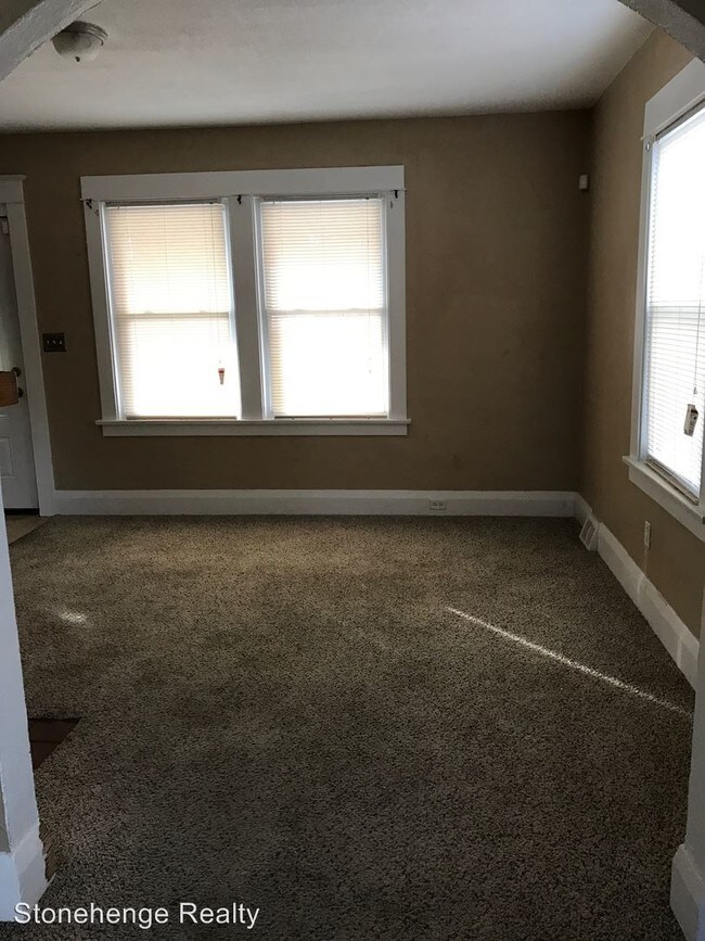 Building Photo - 3508 Leybourn Ave