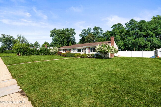 Foto del edificio - 523 Westwood Ave