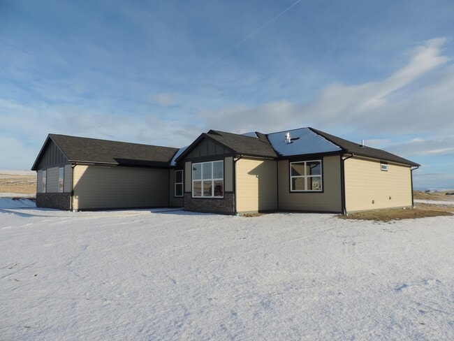 Building Photo - 233 Rolling Prairie