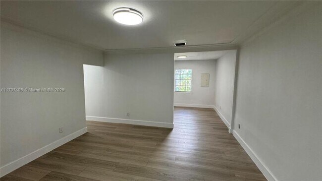 Foto del edificio - 3 bedroom in Miami FL 33167