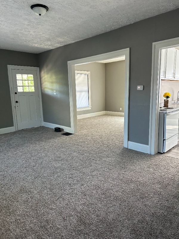 Building Photo - 129 Getting Pl