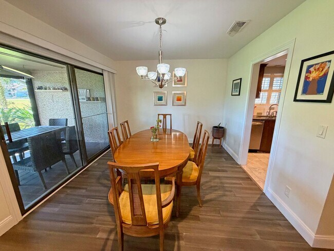 Foto del edificio - Beautiful 3-bedroom, 2-bathroom standalone villa offering 1,801 square feet of living space insid...