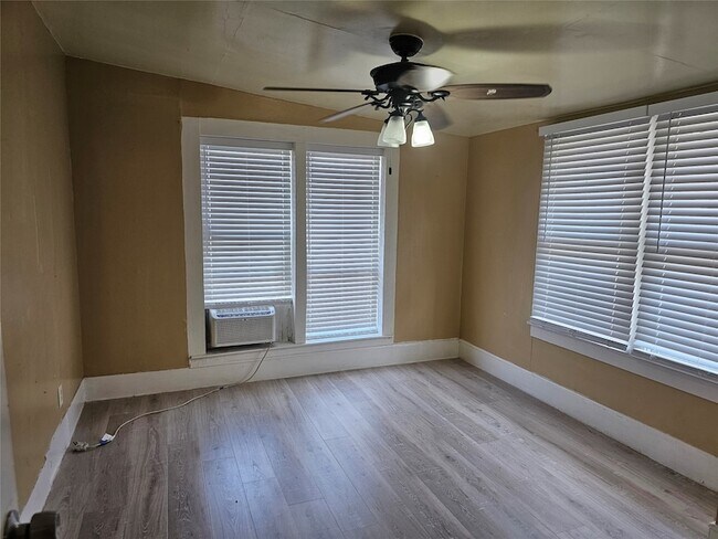 Foto del edificio - 1006 Grandview Ave