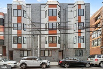 Building Photo - 912 N 16th St
