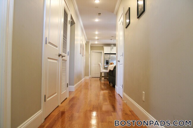 Foto del edificio - 118 Holland St