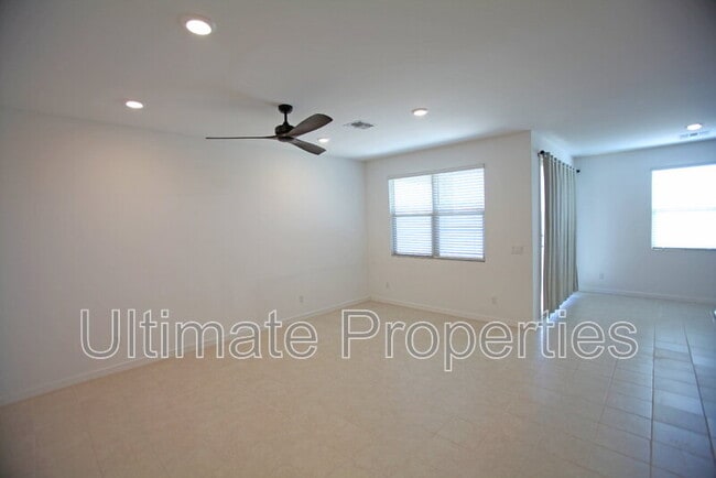 Building Photo - 14447 W Gray Fox Trl