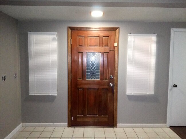 Foto del edificio - 13342 1st Ave