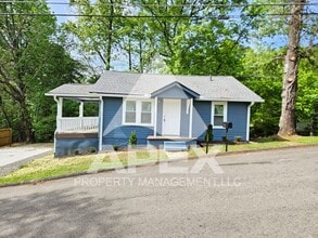 Building Photo - 720 Raleigh Ave