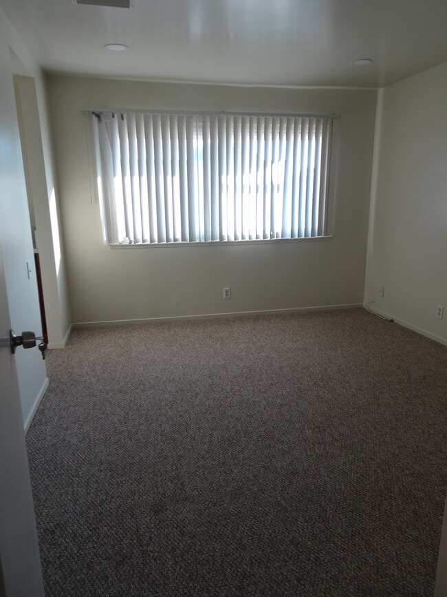 bedroom #2 upstairs - 3500 W Manchester Blvd