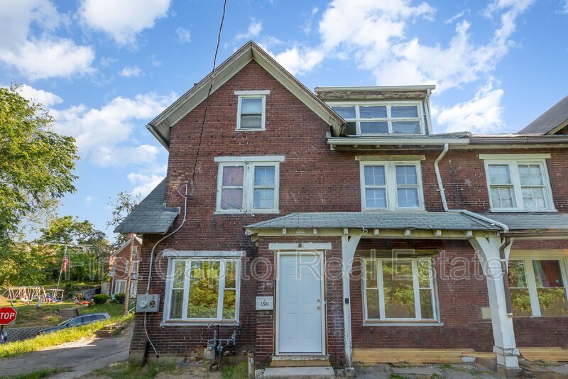 Primary Photo - 1501 S Cameron St
