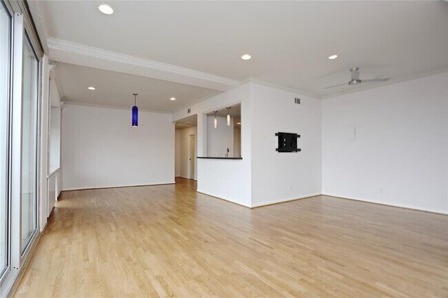 Primary Photo - Apartment for Rent