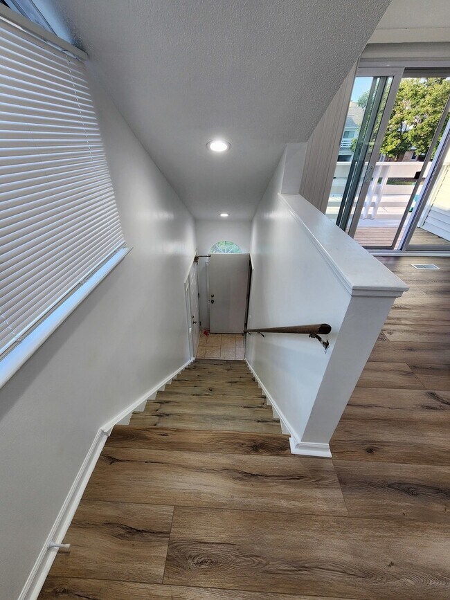 Foto del edificio - 1077 Courtland Dr
