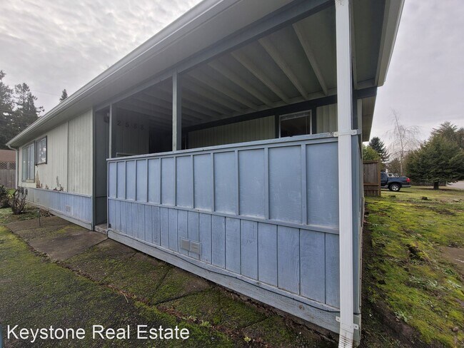 Building Photo - 3 br, 1.5 bath House - 2588 Dale Ave