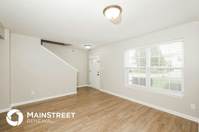 Foto del edificio - 876 Tulip Ln