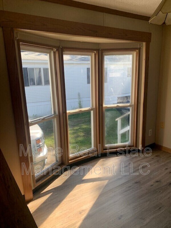 7 Cardinal Dr, Fairfield, ME 04937 House Rental in Fairfield, ME