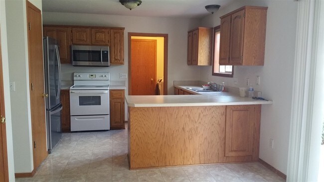 Building Photo - 603 Sunnybrook Dr