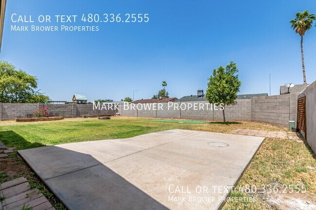 Foto del edificio - 2058 W Dartmouth St