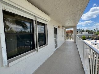 Building Photo - 2150 N Hwy A1A