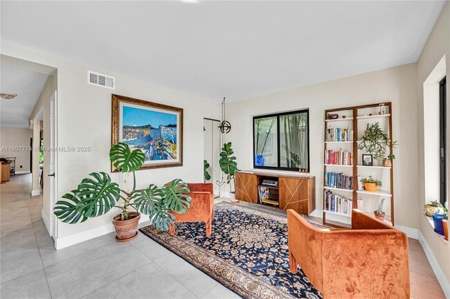 Foto del edificio - 2965 SW 25th Ter