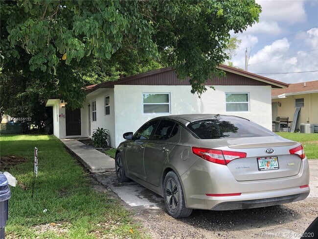 Building Photo - 25410 SW 107th Ct