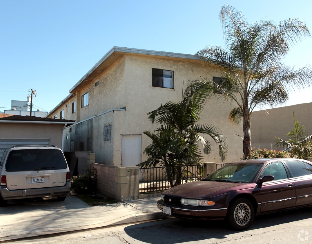 Building Photo - 17310 Jersey Ave