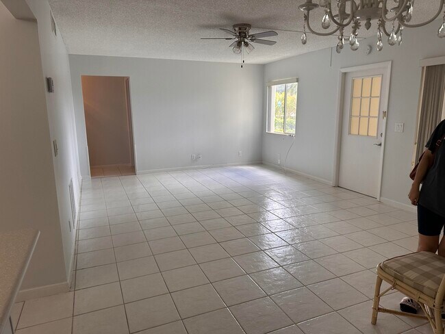Building Photo - 3561 Tall Pine Way