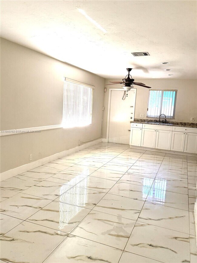 Foto del edificio - 1945 Pierce St