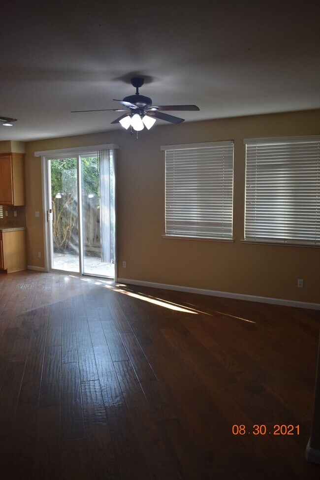 Building Photo - Gorgeous Four Bedroom Home in Gated Commun...