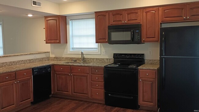 Building Photo - 1756 W Countryside Ln