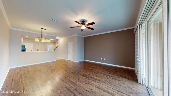 Foto del edificio - 6937 Woody Vine Dr