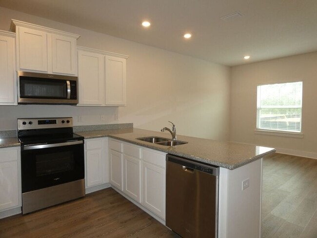 Building Photo - 9637 Nature Creek Blvd
