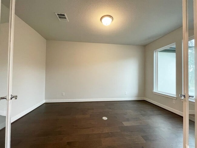 Building Photo - 51 Perennial Cyn Dr