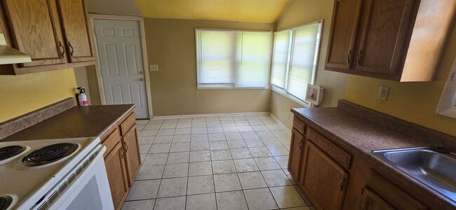 Building Photo - 3 Bed/1 Bath Single Family Home - Marion, IN