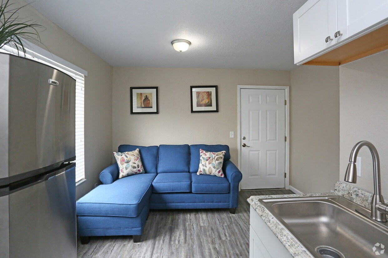 Lakeshore Heights Apartments Tallahassee, FL