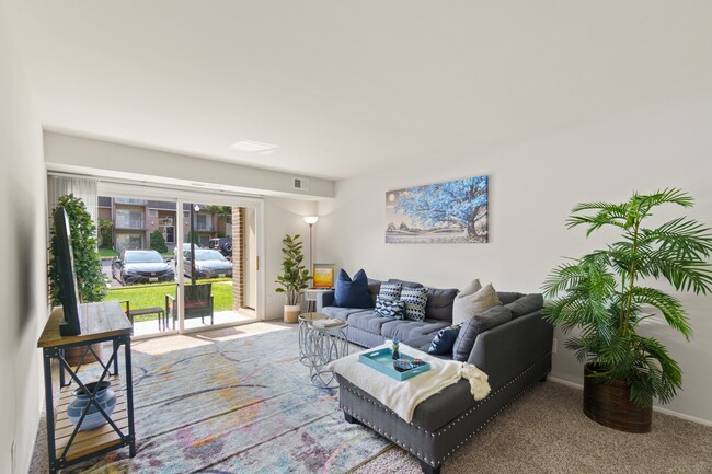 Living room - Apartments at Bel Air