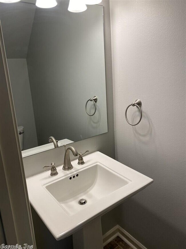 Foto del edificio - 1901 Sanford Dr