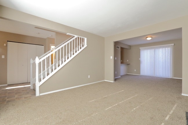 Building Photo - 12065 Victorian Village Ct