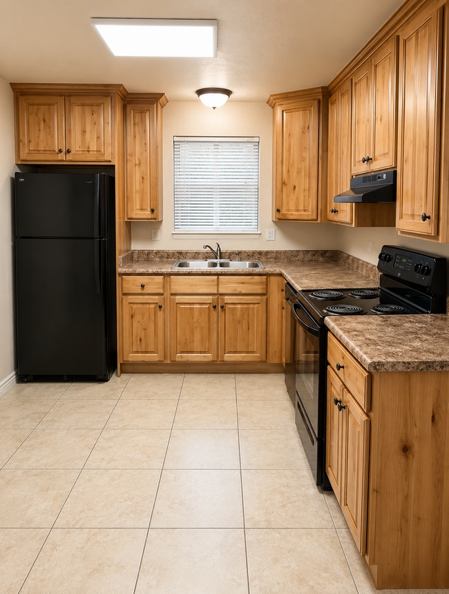 Building Photo - Ada-315 E 600 S Springville, UT 84663