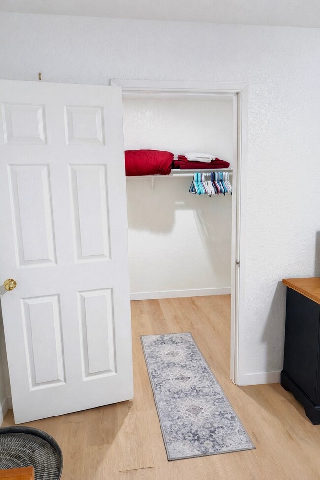 Building Photo - 5054 S Rainbow Blvd